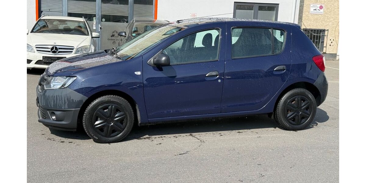 Dacia Sandero 73.000 km 5.799 &euro; Frankfurt am Main 60314