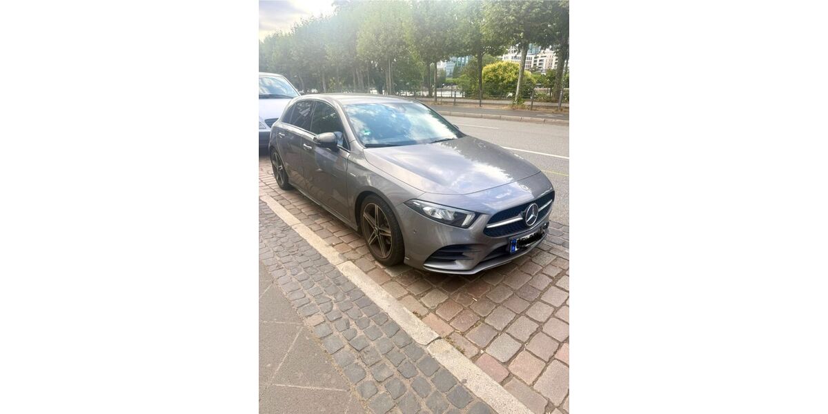 Mercedes-Benz A 180 80.000 km 22.999 &euro; Dreieich 63303