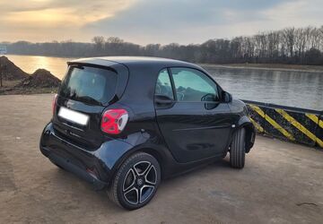Smart ForTwo 51.652 km 10.600 &euro; Frankfurt 60327