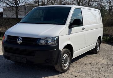 VW T5 Transporter 175.000 km 9.790 &euro; Frankfurt am Main 65936