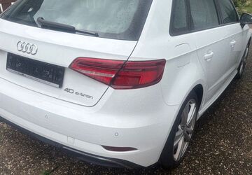 Audi A3 85.000 km 16.900 &euro; Frankfurt 60388