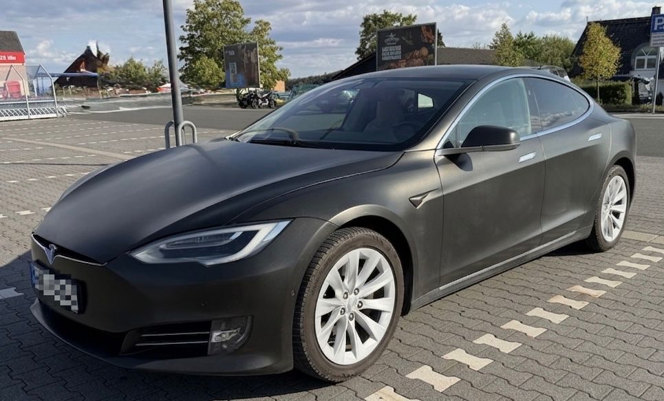 Tesla Model S 230.000 km 26.150 &euro; Frankfurt am Main 60314