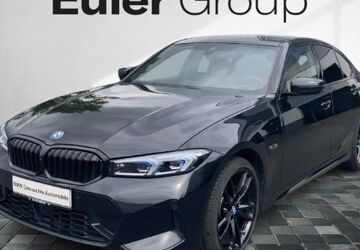 BMW 330 21.127 km 39.999 &euro; Frankfurt 60314